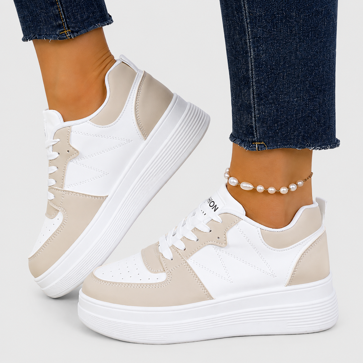 Chloé | Elegant Platform Sneakers