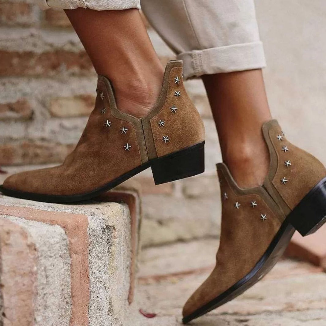 Arden™ | Botas camperas con tachuelas