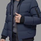 Alexander | Chaqueta de invierno acolchada de hombre con capucha, puños de canalé y cremallera