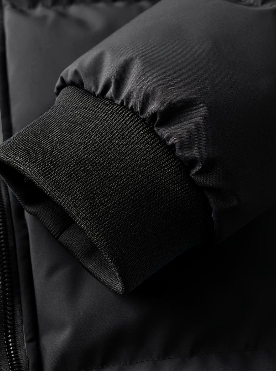 Alexander | Men's quilted winter jacket with hood, ribbed cuffs, and zipper
